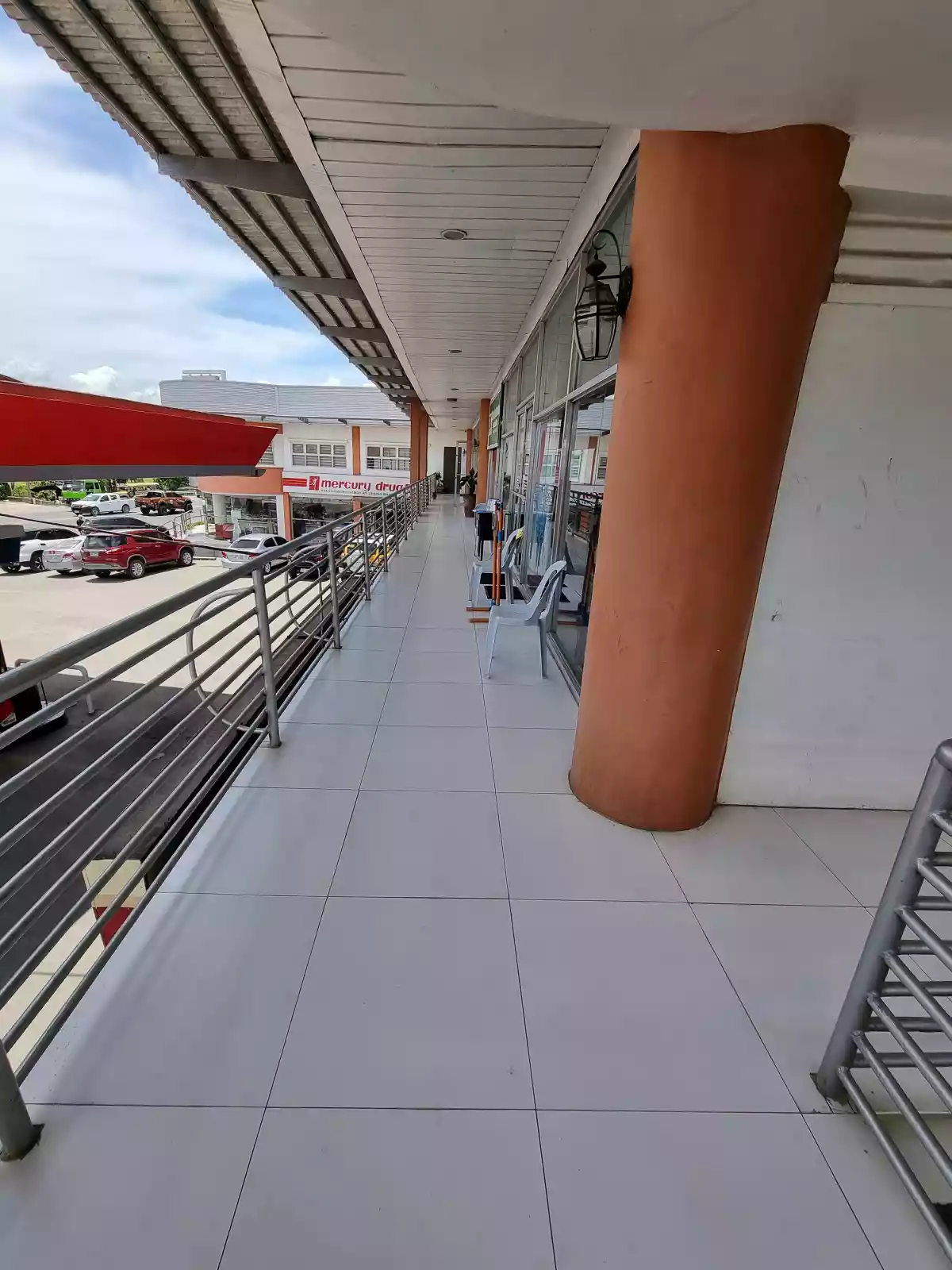 135sqm Office Space for Rent - photo 3