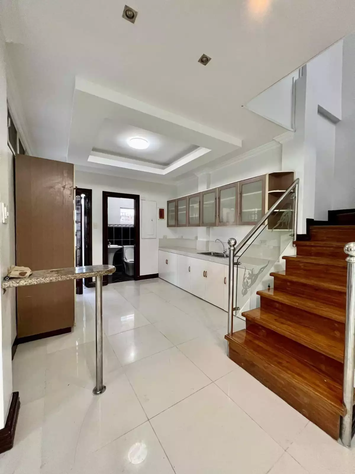 Open photo 13 of 14 — Guadalupe house and lot for rent
