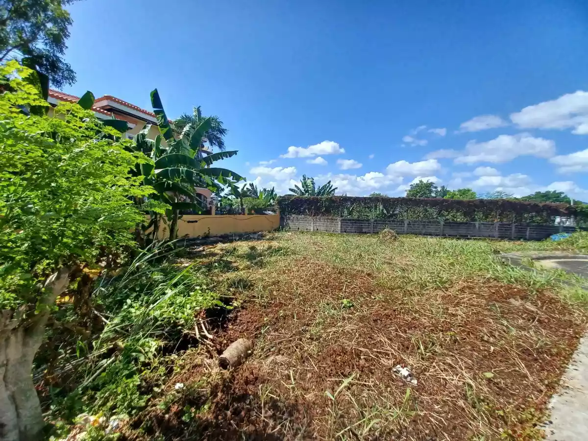 Residential Lot inside Corona Del Mar in Talisay City