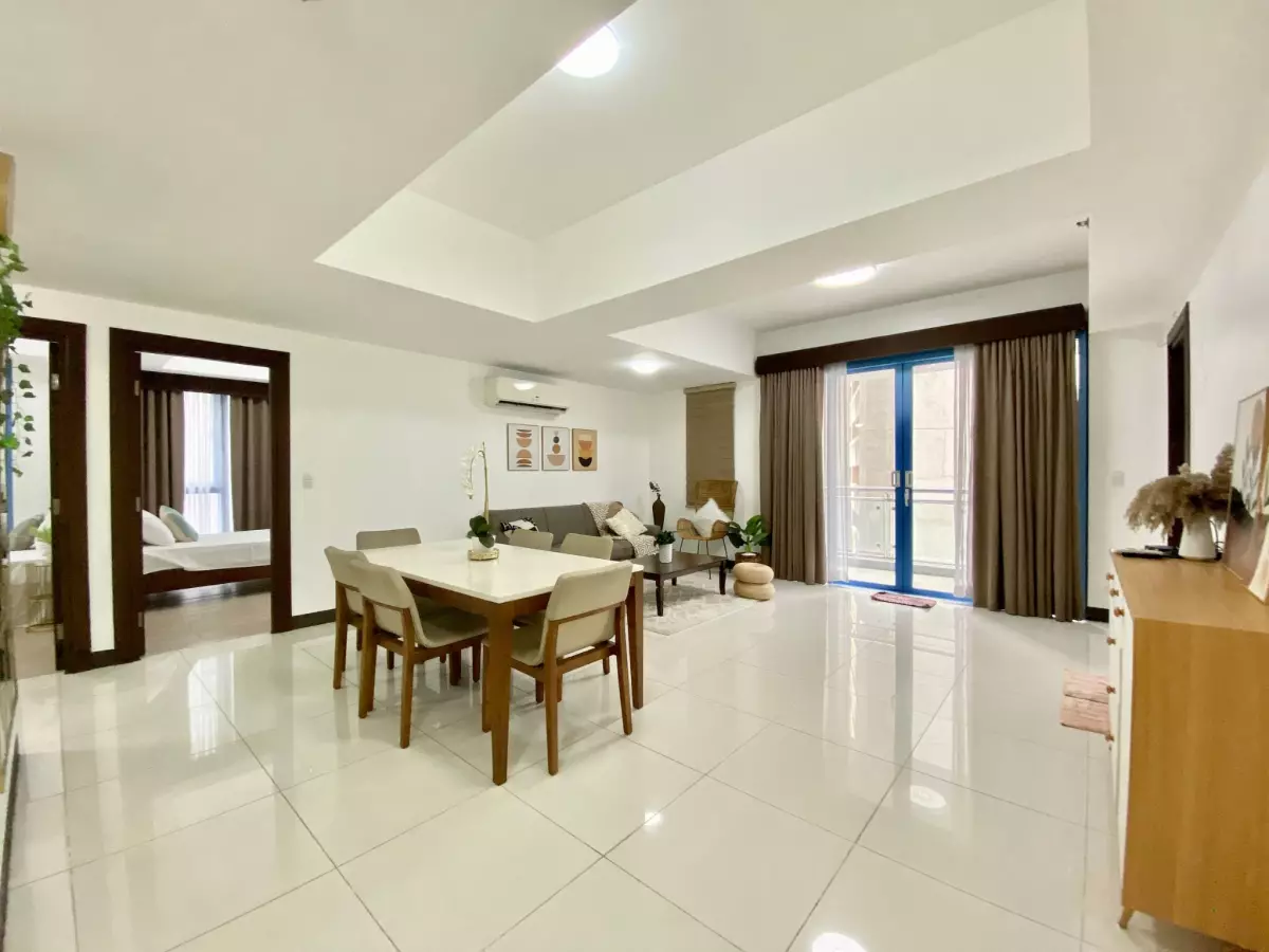 3BR MODERN BOHO DESIGN CONDO UNIT w/ PARKING FOR SALE at Three Central, Makati - photo 4