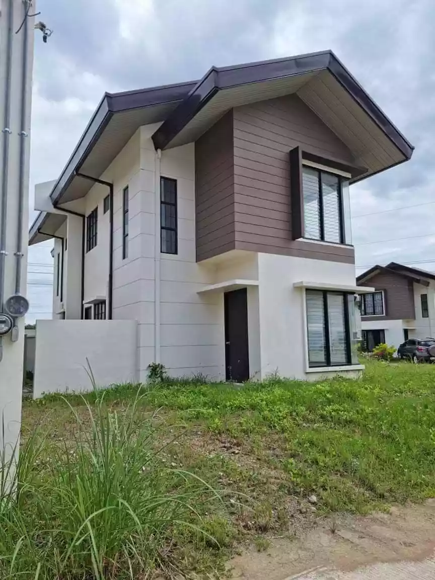 HOUSE AND LOT READY FOR OCCUPANCY FOR ASSUME  - photo 6