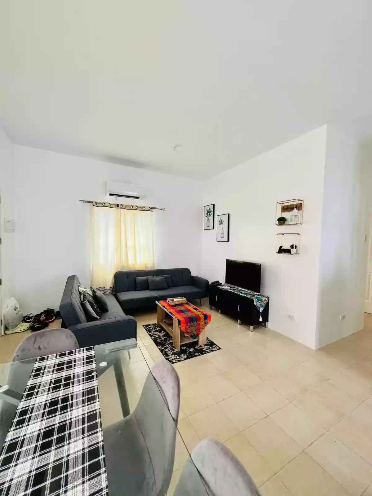 Open photo 14 of 19 — 3 bedroom, 1 toilet and 1 bath, Fully-Furnished