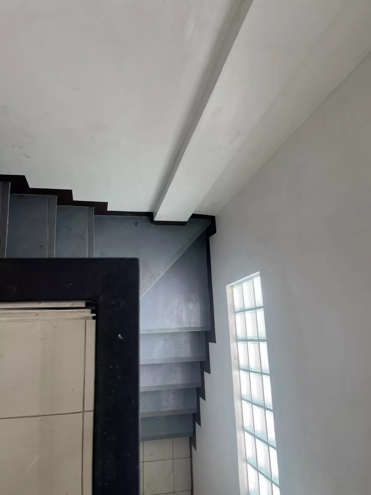 3 STOREY COMMERCIAL BUILDING  FOR SALE — Space in Cordova, Cebu, Philippines — Photo 4