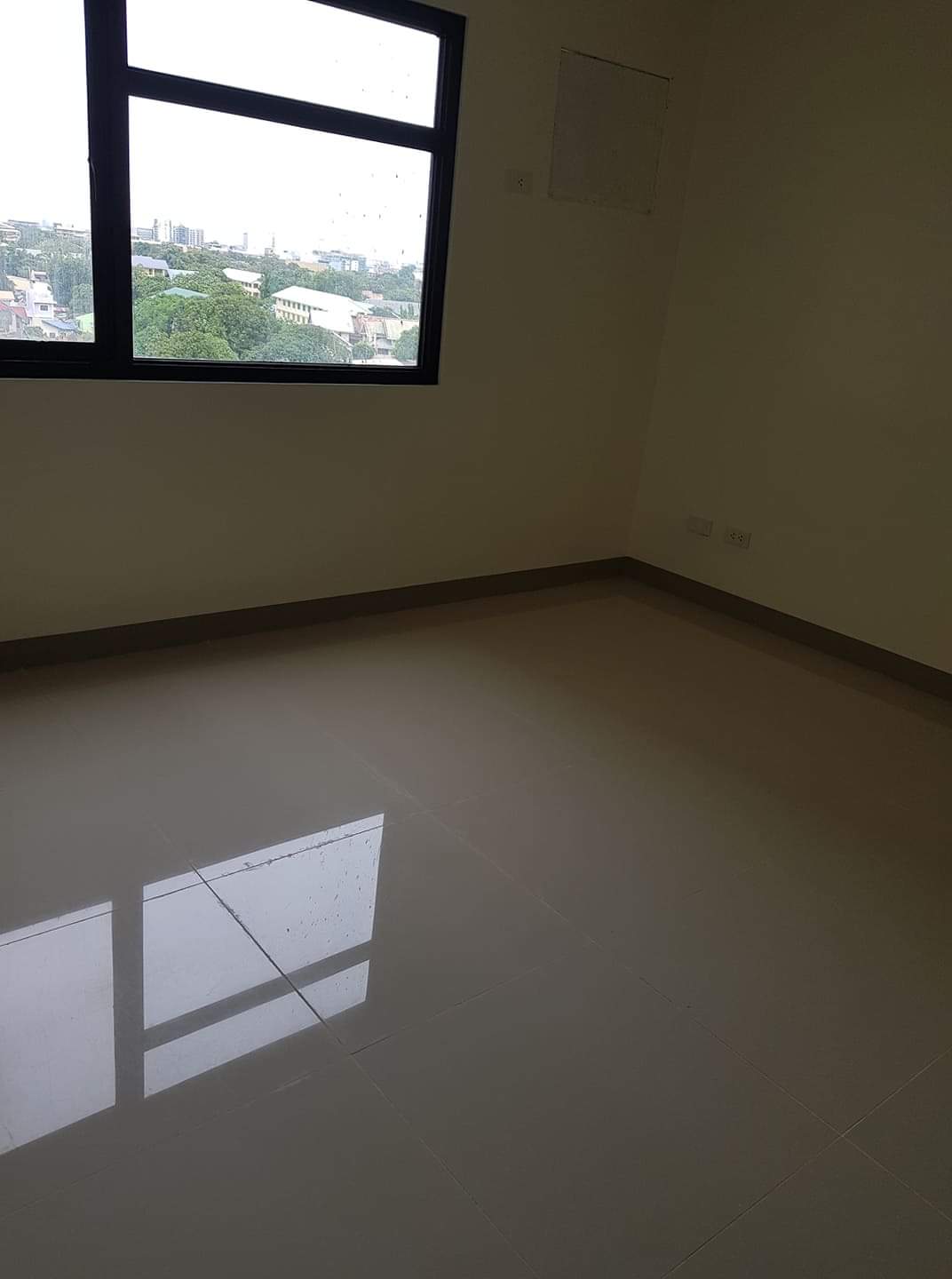 Ready for occupancy studio at Casa Mira Labangon — Studio in Labangon, Cebu City — Photo 2