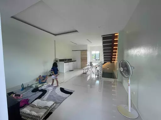 Open photo 16 of 26 — 3 Storey House and Lot in Talisay
