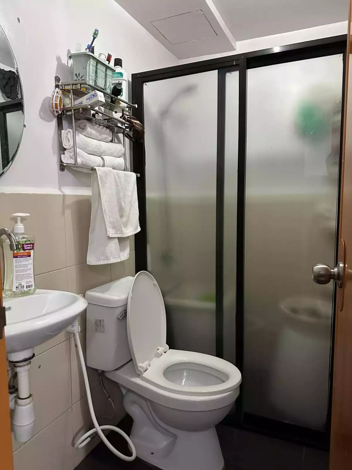 2BR CONDO UNIT FOR ASSUME — 2 Bedrooms in Naya Road, Cebu City, Central Visayas — Photo 6