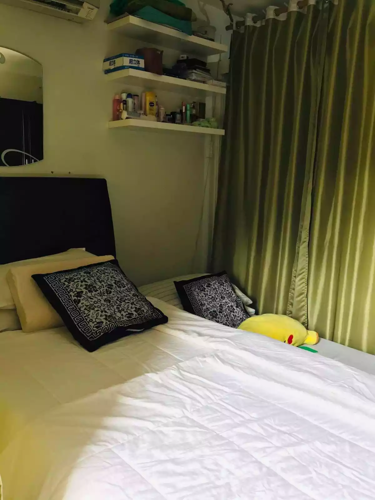 Open photo 19 of 42 — Own A 4BR High End Condo Across Ayala Mall - The Copeton Baysuites Located Besides City Of Dreams