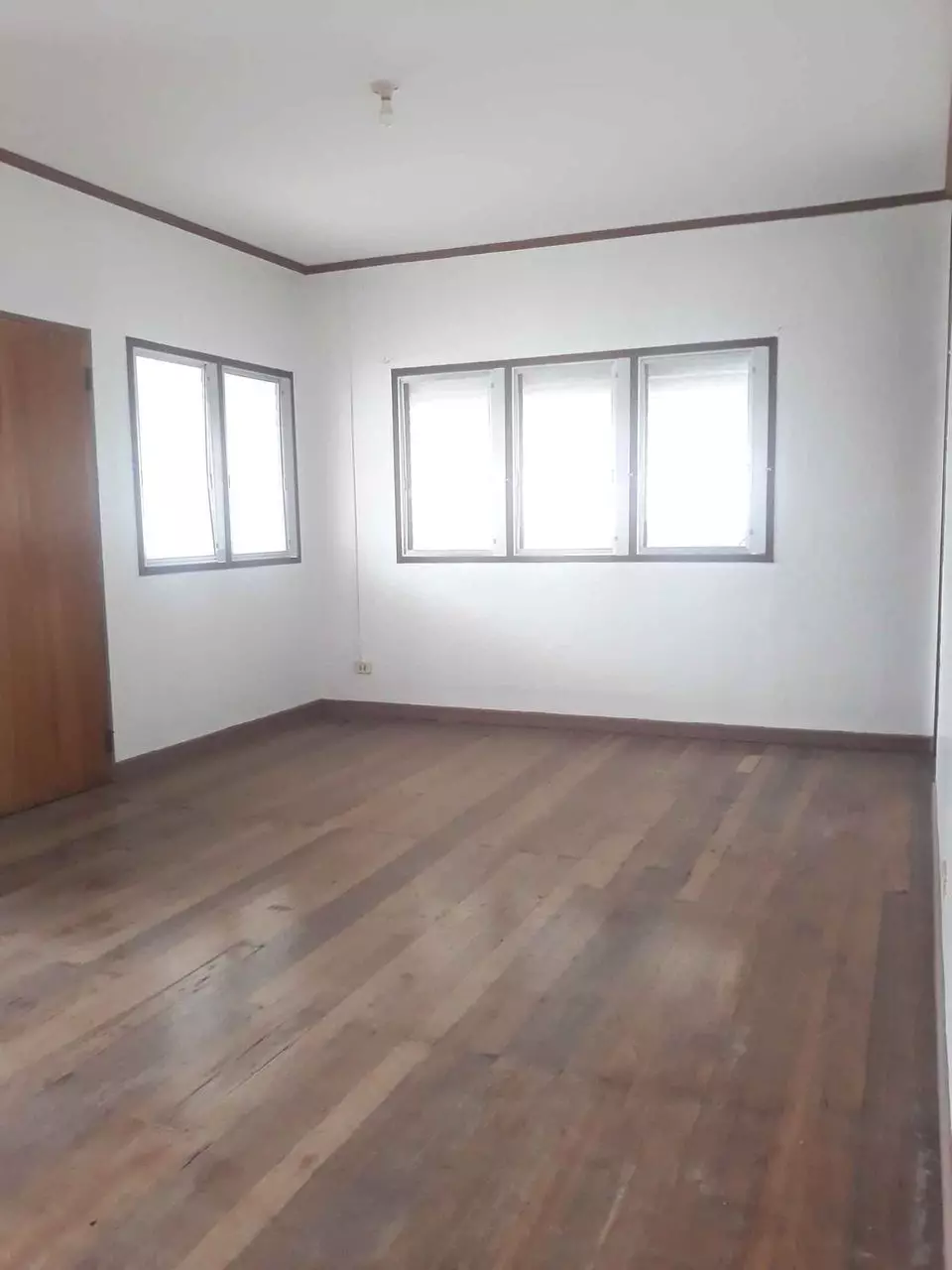 For Rent 3 Bedrooms Unfurnished  Bungalow House with Basement in  Mandaue city Cebu near J-Mall - photo 3