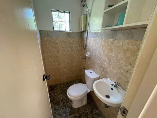 3 Bedrooms 2 Toilet and Bath House for RENT in Rivergrand near SM Uptown CDO - photo 7