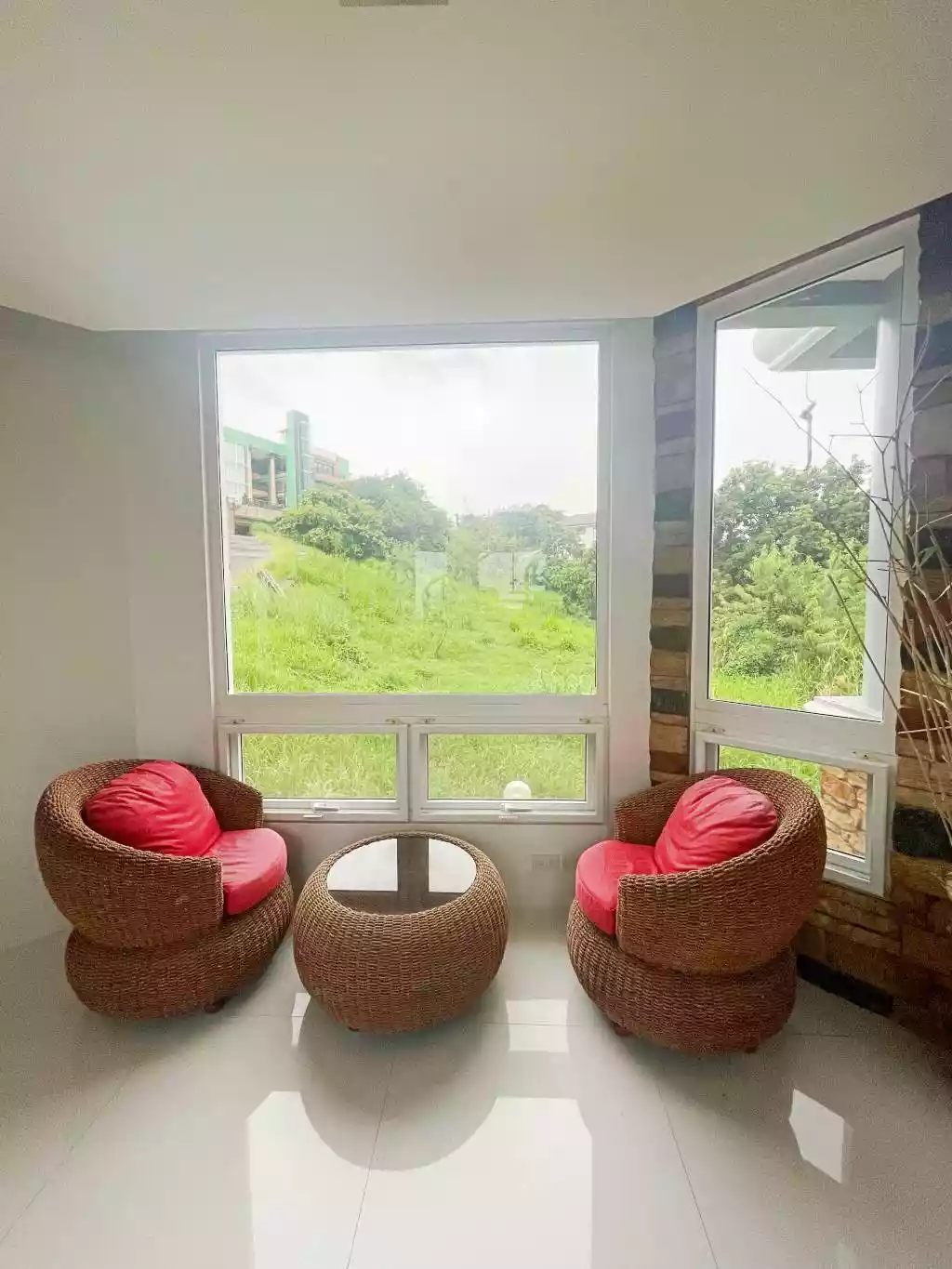 Impressive Taal View House and Lot for sale in Canyon Woods, Tagaytay! — House and Lot in Lemery, Batangas, Philippines — Photo 7