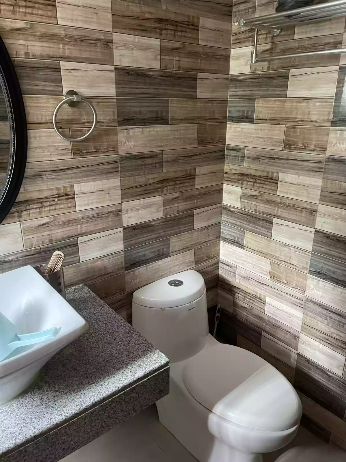 House and Lot in Talisay  - photo 6