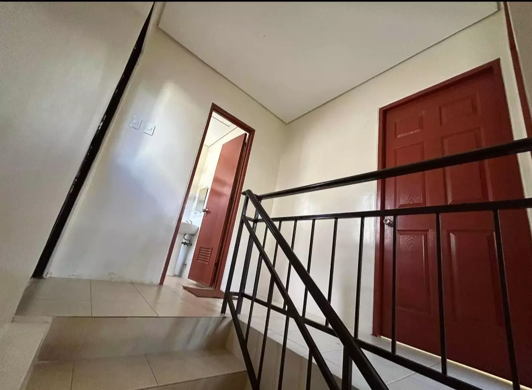 Bayswater. 3 bedrooms for rent — Townhouse in Burgos Street, Talisay, Cebu — Photo 6