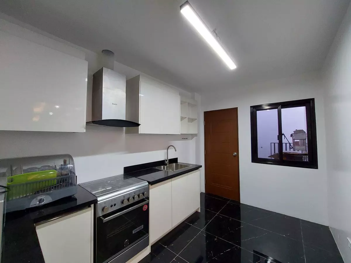Modern Houss and Lot — House and Lot in Apas, Cebu City, Cebu — Photo 7