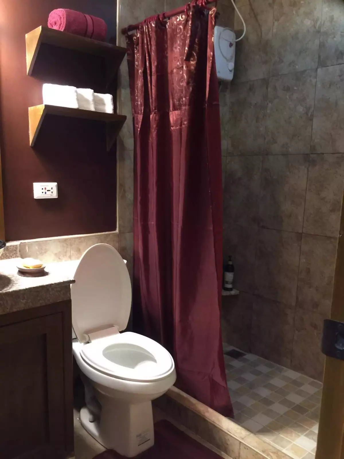 FULLY FURNISHED RUSH HOUSE AND LOT FOR SALE - photo 2