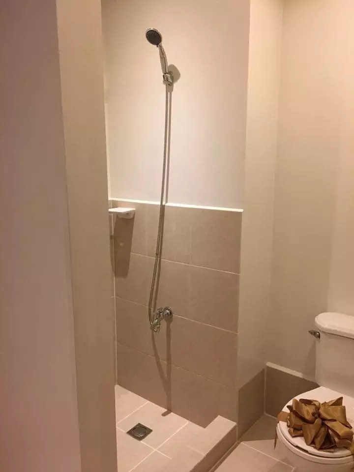 RUSH SALE RFO 1 BEDROOM UNIT WITH ASSUMED BALANCE AT SMDC TREES RESIDENCES QUEZON CITY - photo 4