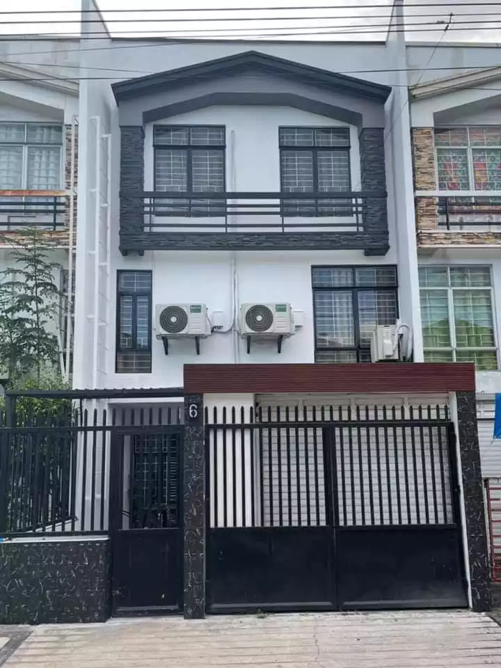 Open photo 12 of 12 — Makati House For Rent