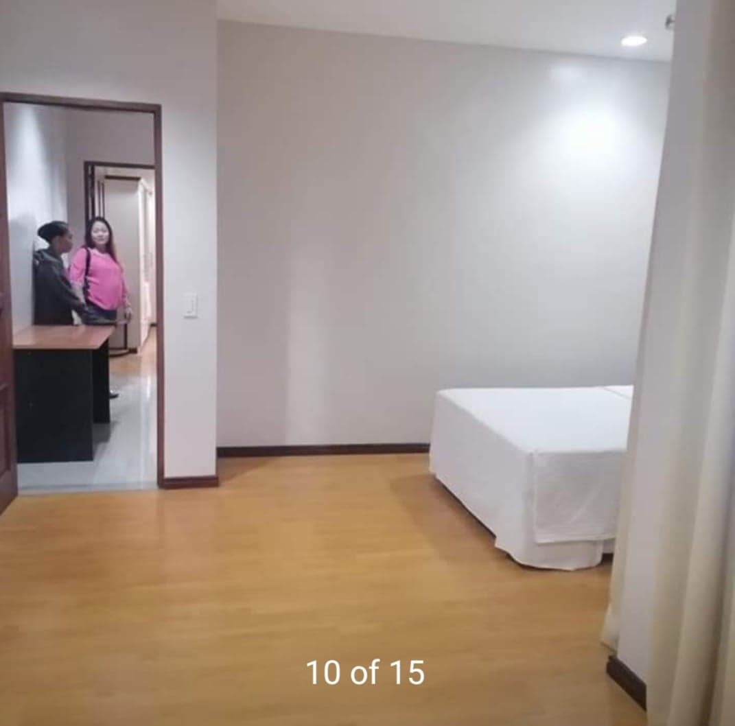 For Rent 3 Storey Apartment across Oakridge - photo 7