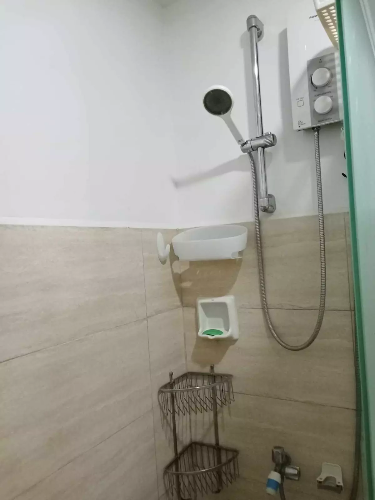 26 SQM 1 BEDROOM WITH PARKING COURTYARDS AT BROOKRIDGE — 1 Bedroom in Cebu City, Cebu City, Cebu — Photo 4