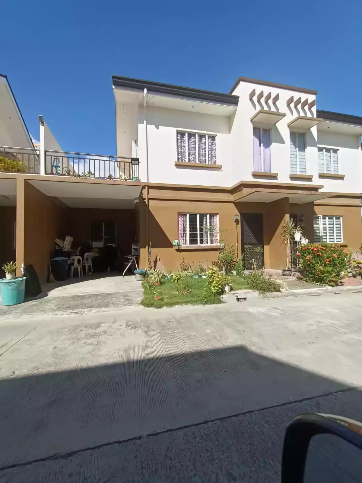 Open photo 16 of 16 — BAYSWATER TALISAY ASSUME