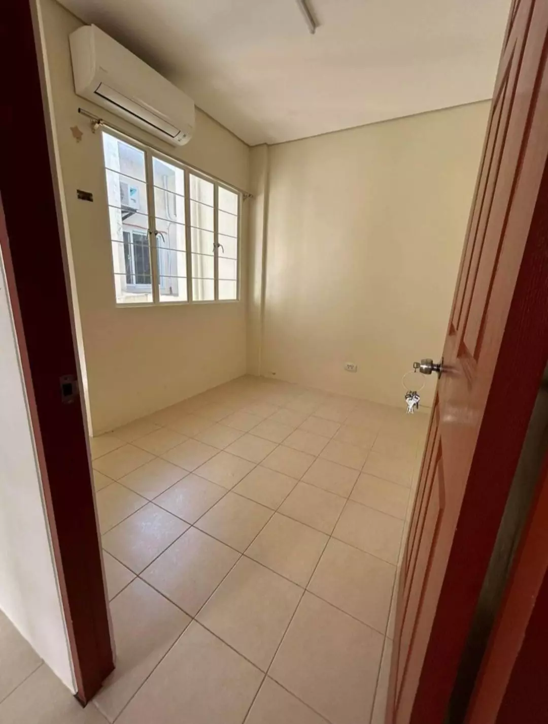 Bayswater. 3 bedrooms for rent
