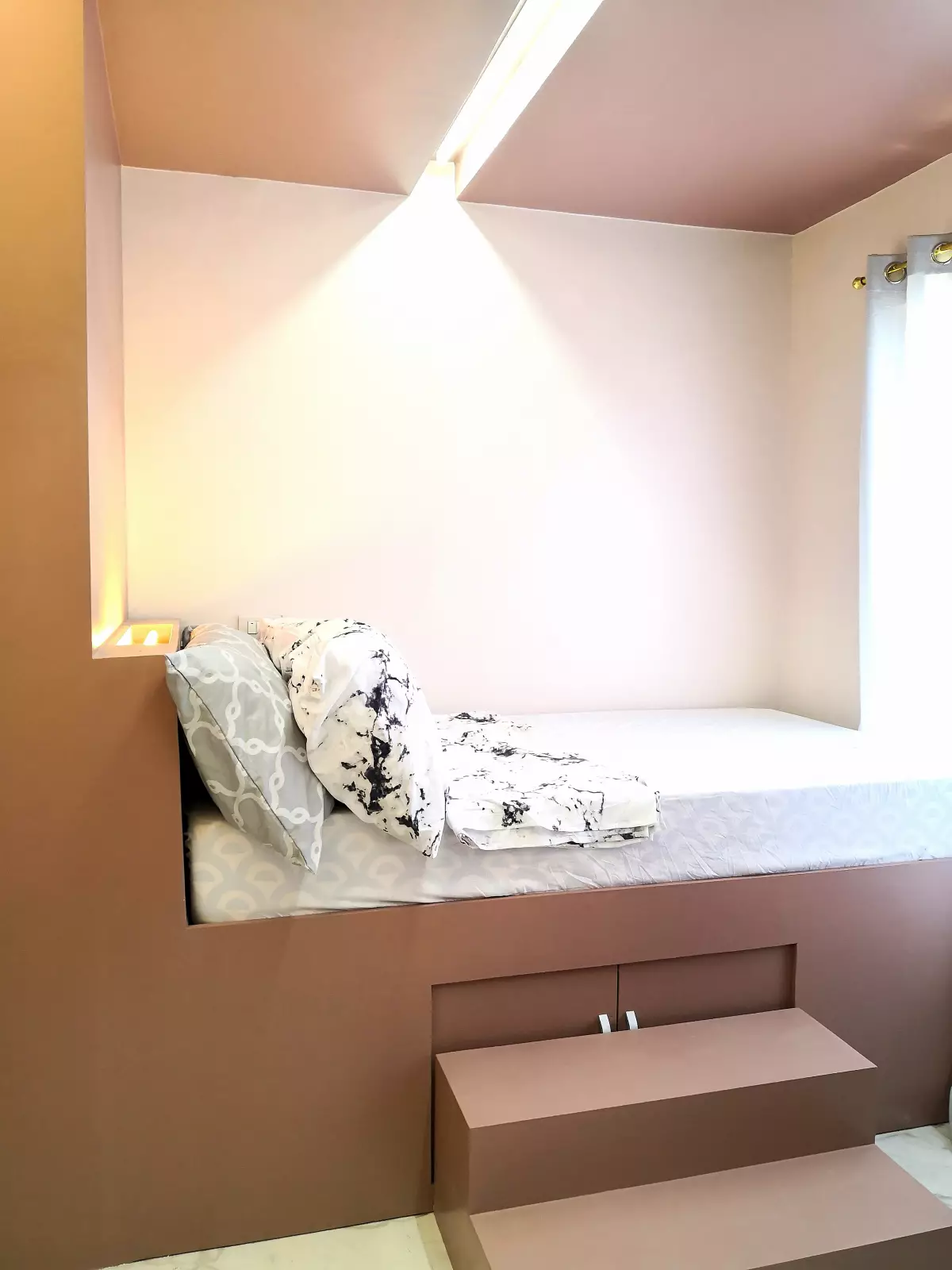 NEW STUDIO UNIT FULLY FURNISHED - photo 2