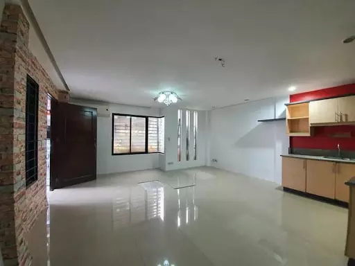 Open photo 18 of 31 — FOR RENT