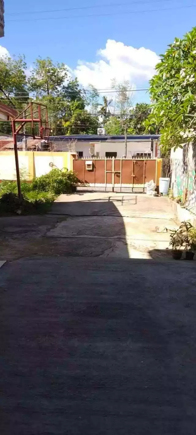 Very rush sale house n lot