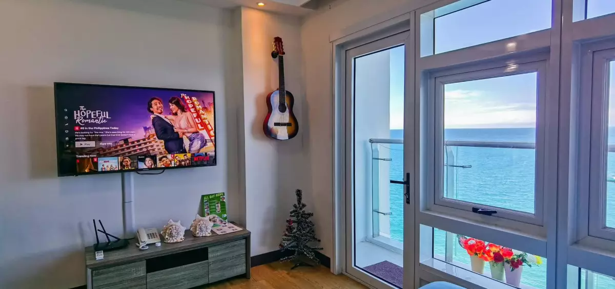 For sale 2 condo at Arterra Residences fully furnished  - photo 3