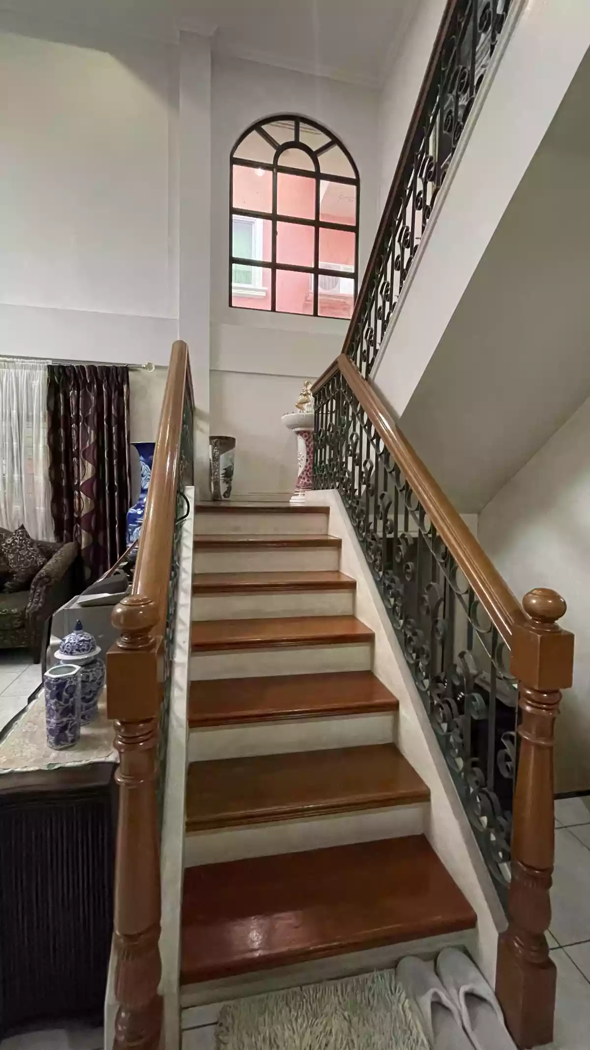 Open photo 17 of 28 — 2-Storey Semi-Furnished House in Pardo For Sale @ P12M Net (Negotiable)