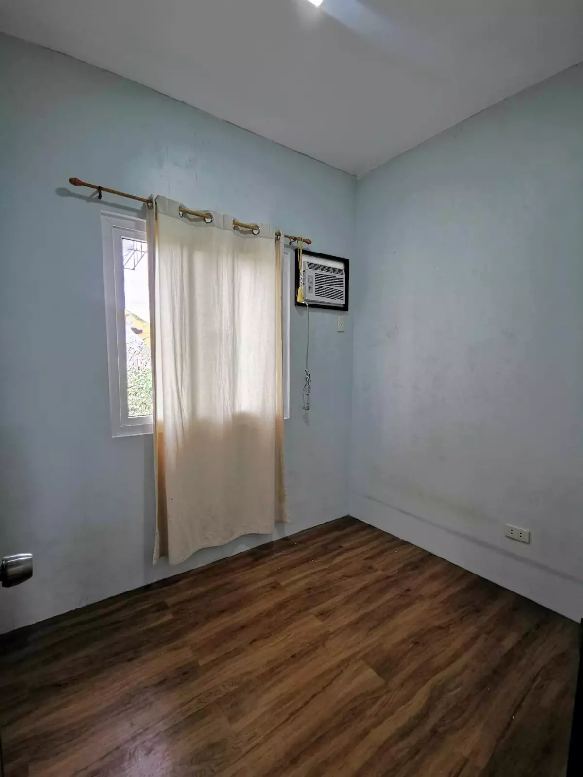 Open photo 31 of 31 — Fully Furnished Townhouse inside Subdivision near Mactan Newtown for Sale