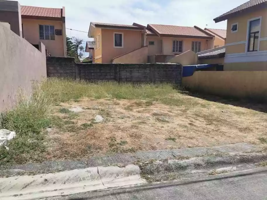 RUSH SALE LOW LOW PRICE PRIME RESIDENTIAL LOT IN PONTICELLI HILLS, VISTA ALABANG DAANG HARI - photo 2