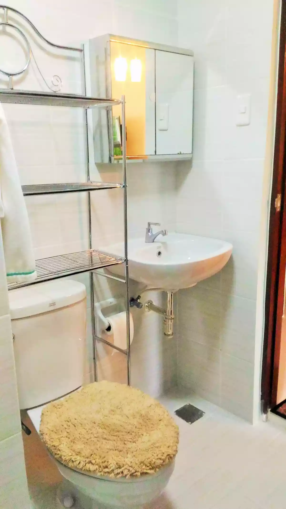 Open photo 18 of 36 — For Lease 1BR fully furnished with balcony near IT Park, Lahug