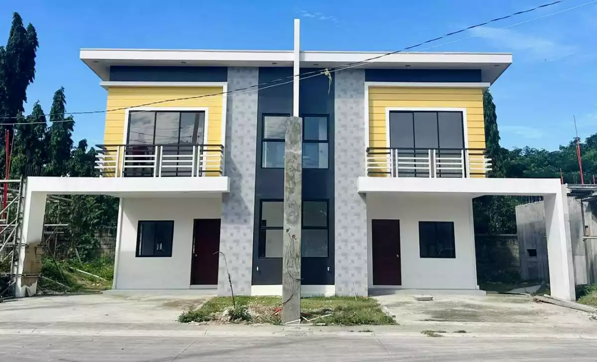 House for Assume in Breeza Scapes