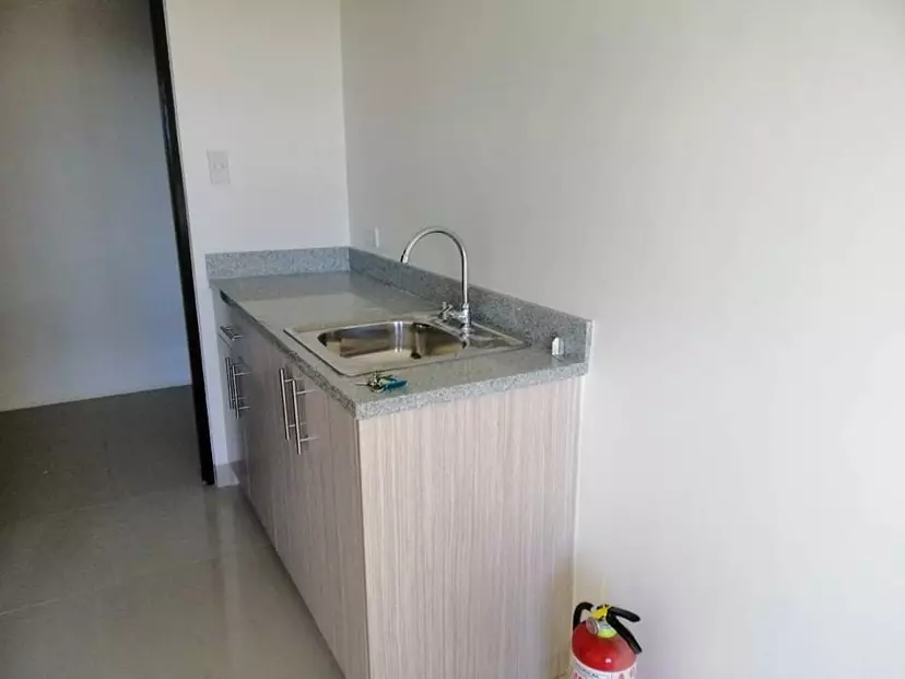 Semi Furnished Studio in Casa Mira Labangon - photo 6