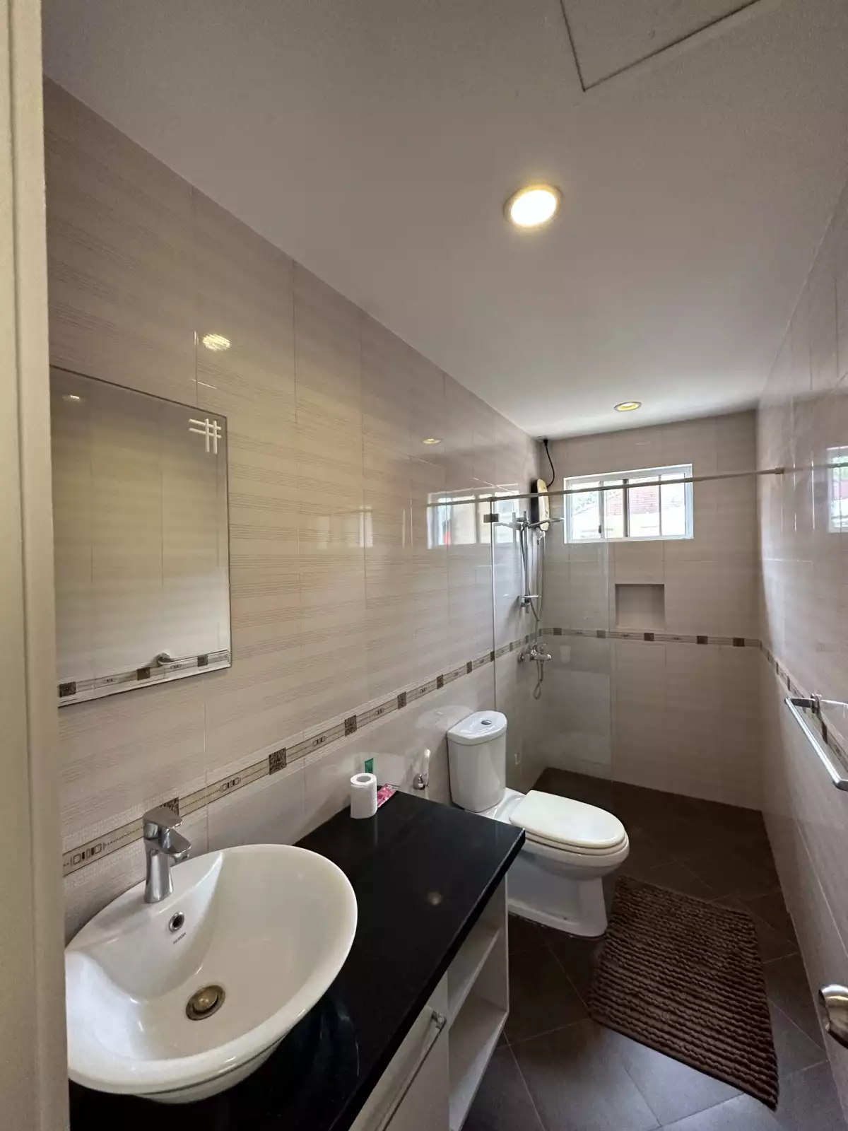 Open photo 11 of 19 — BEAUTIFUL HOUSE AND LOT 