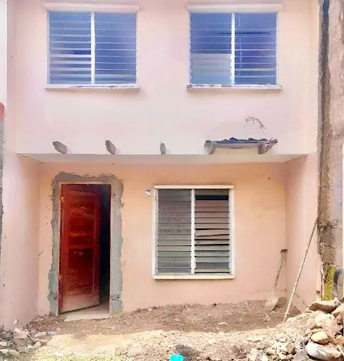 2-Storey Bare Townhouse — Townhouse in Baywalk Deca Phase1, Shark St, Talisay — Photo 2