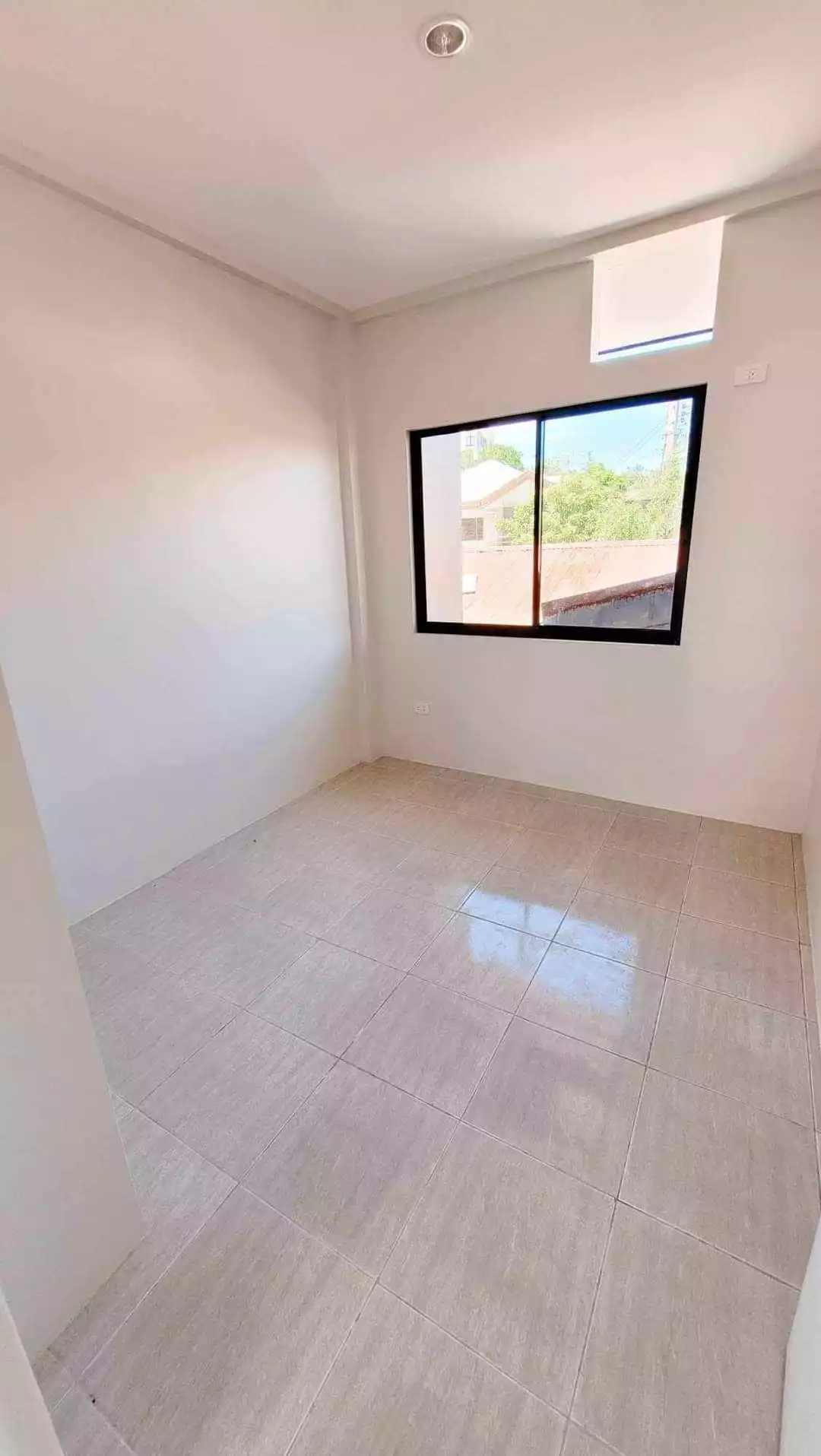 Open photo 11 of 13 — TWO-STOREY HOUSE FOR RENT