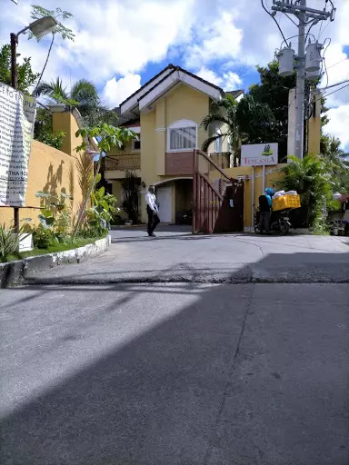 Titled house & lot — House and Lot in Cebu City, Cebu, Philippines — Photo 3