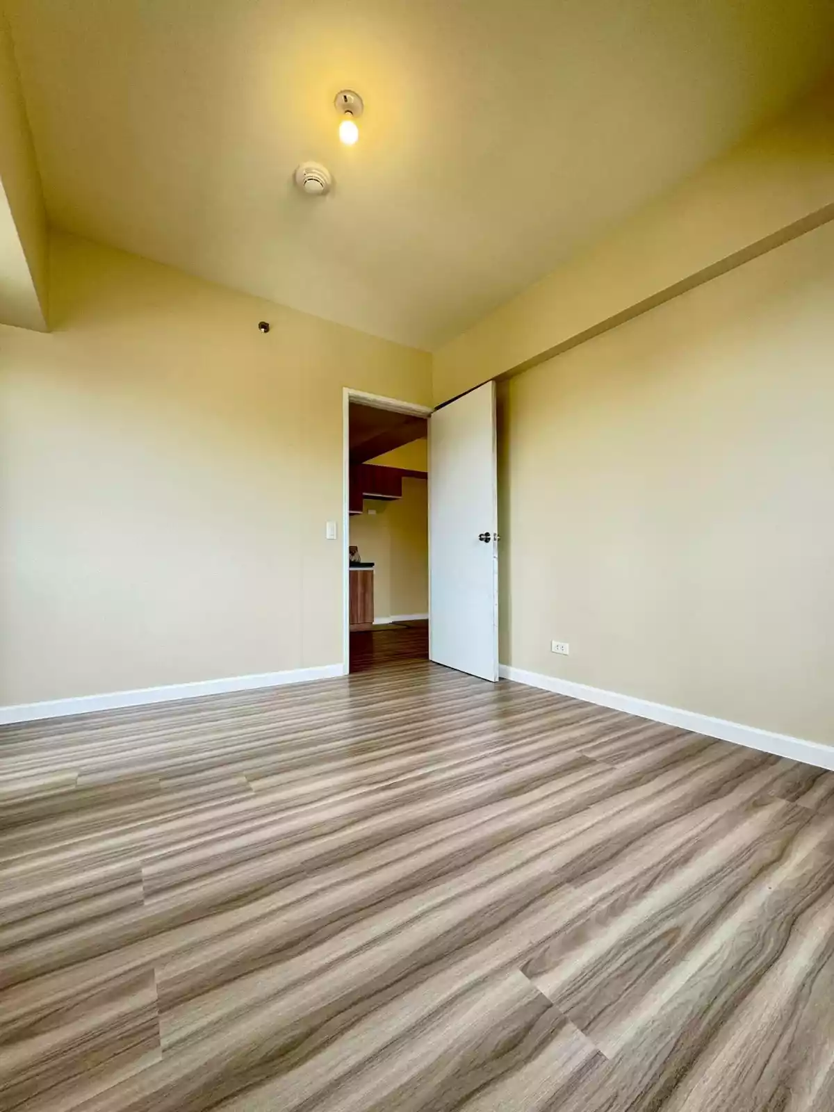1 Bedroom for Rent at AVIDA (corner unit) — 1 Bedroom in Lahug, Cebu City, Cebu — Photo 5