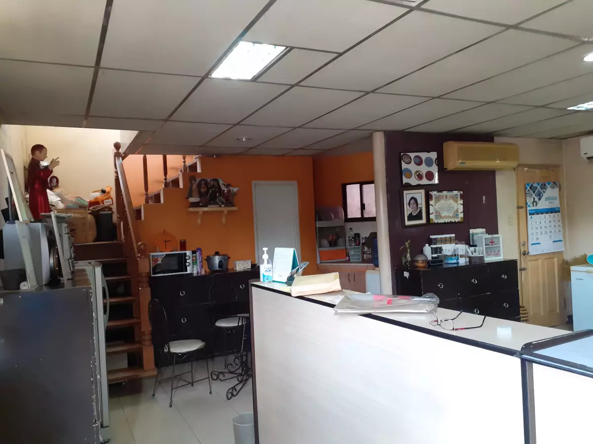 Commercia Building 2 storey — Building in Cagayan de Oro, Misamis Oriental, Philippines — Photo 4