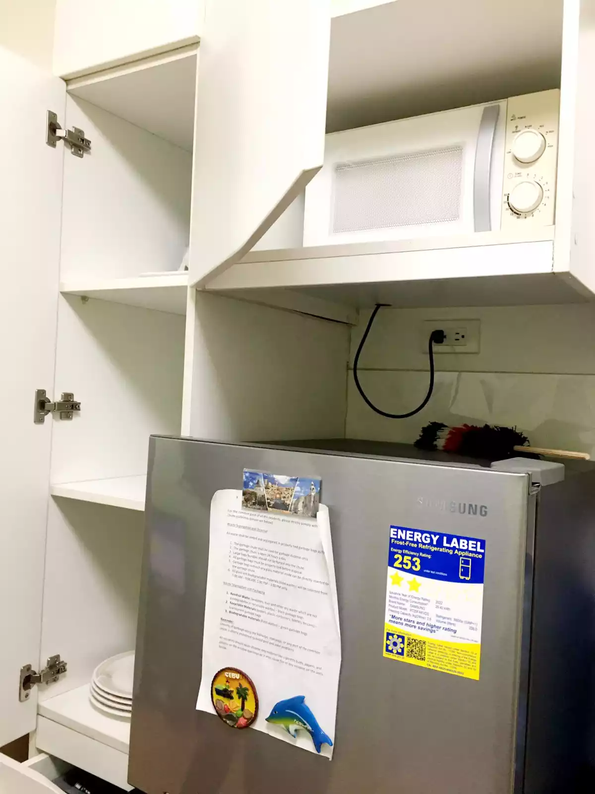 Fully Furnished 1 Bedroom For Rent! - photo 7