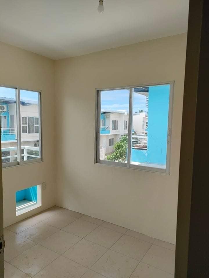 Open photo 14 of 15 — 3 Bedroom Duplex Unit for Rent
