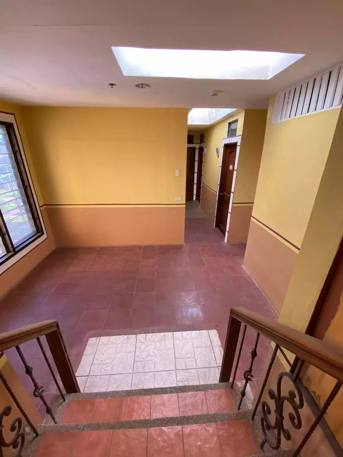 Open photo 12 of 16 — HOTEL BUILDING IN A PRIME LOCATION FOR RENT