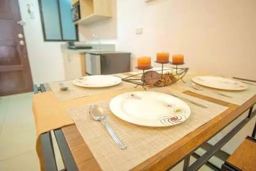 2-Bedroom with Balcony for Rent in Hernan Cortes - photo 5