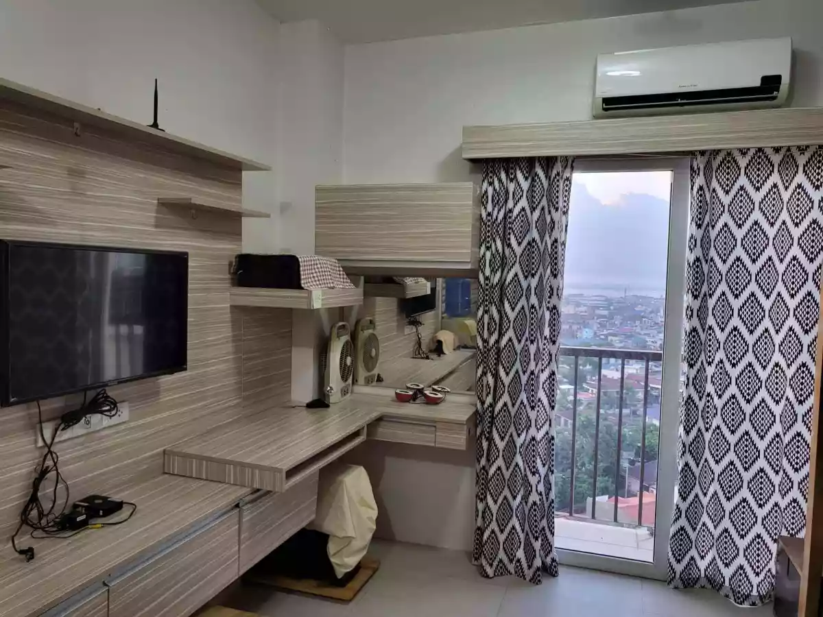 CTC 4475 — Studio in Rahmann Street, Cebu City, Philippines — Photo 3