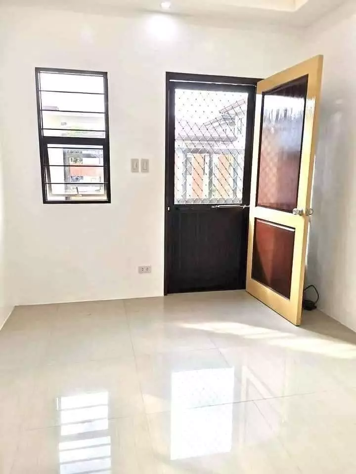 RUSH SALE: SMART FULLY FURNISH HOME @MIDORI PLAINS MINGLANILLA — House and Lot in Tungkop Road, Minglanilla, Cebu — Photo 7