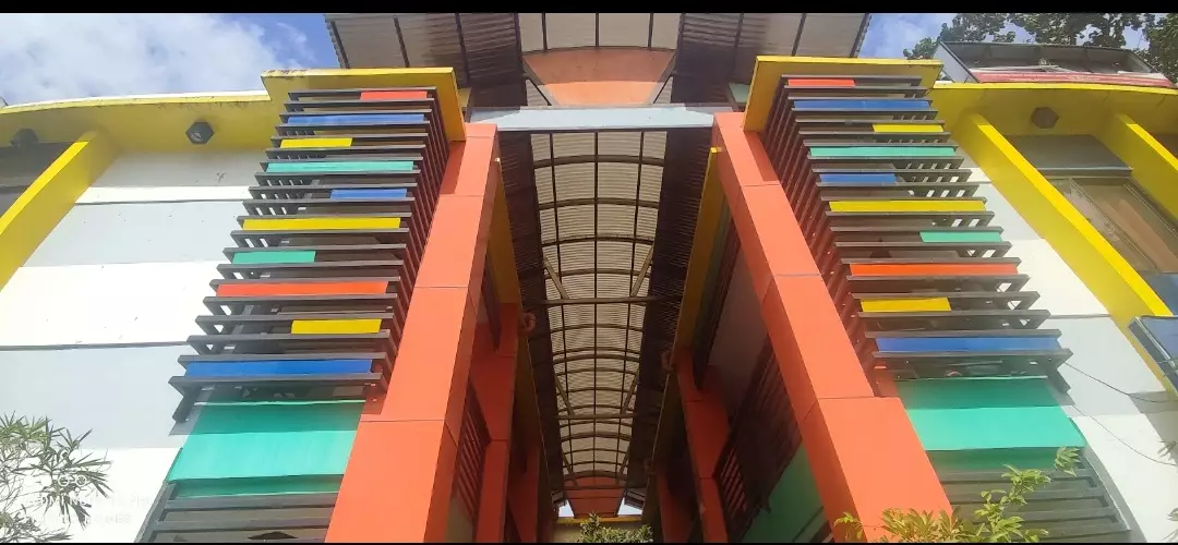 Building with Office Space and Hotel Rooms for SALE — Building in General Santos City, South Cotabato, Philippines — Photo 3