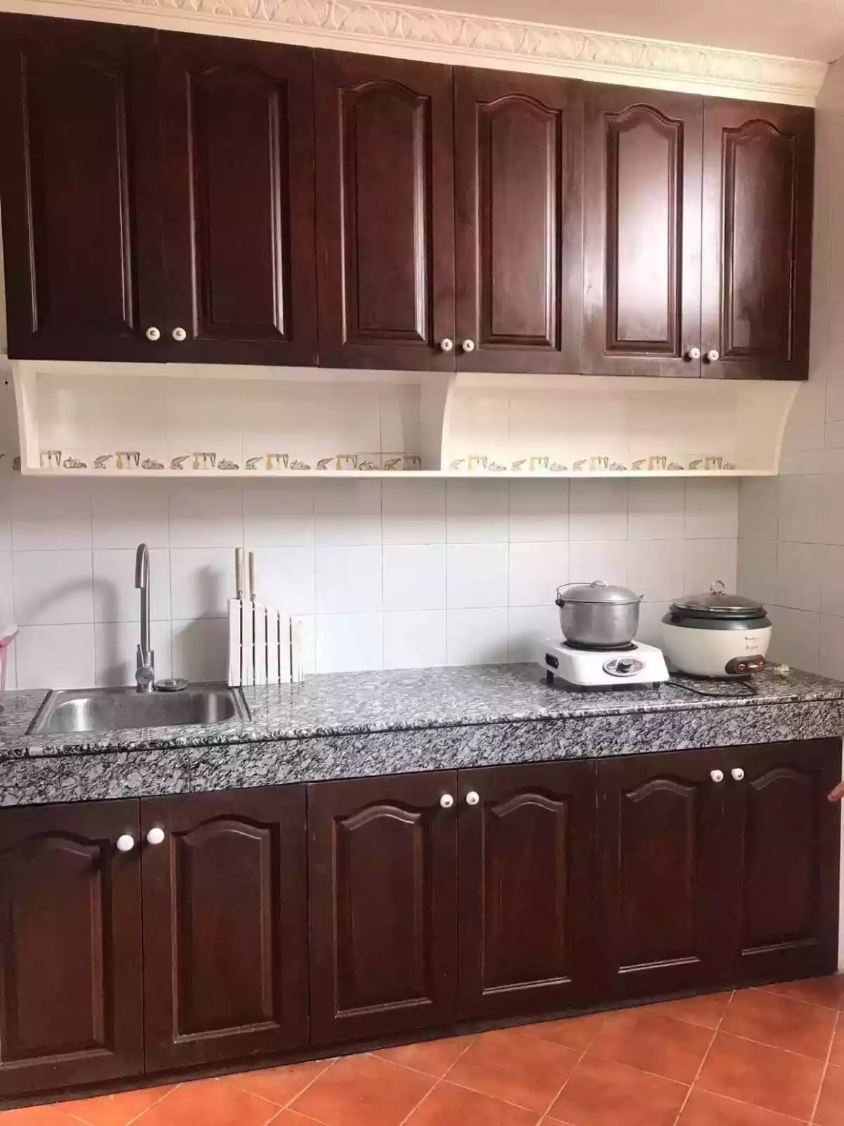 HOUSE AND LOT in VILLAS MAGALLANES FOR SALE