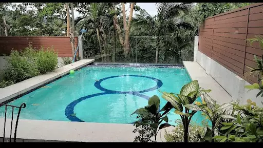 Open photo 15 of 21 — House and lot for rent