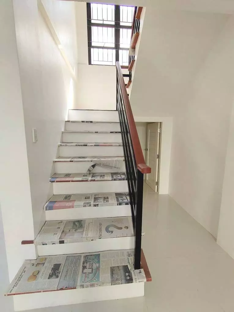2 STOREY HOUSE & LOT @ILUMINA ESTATE - photo 4